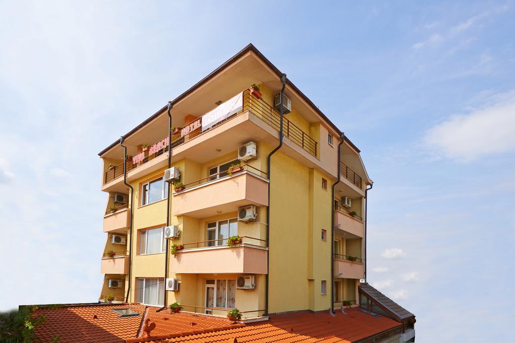 Viva Beach Hotel Pomorie Eksteriør billede