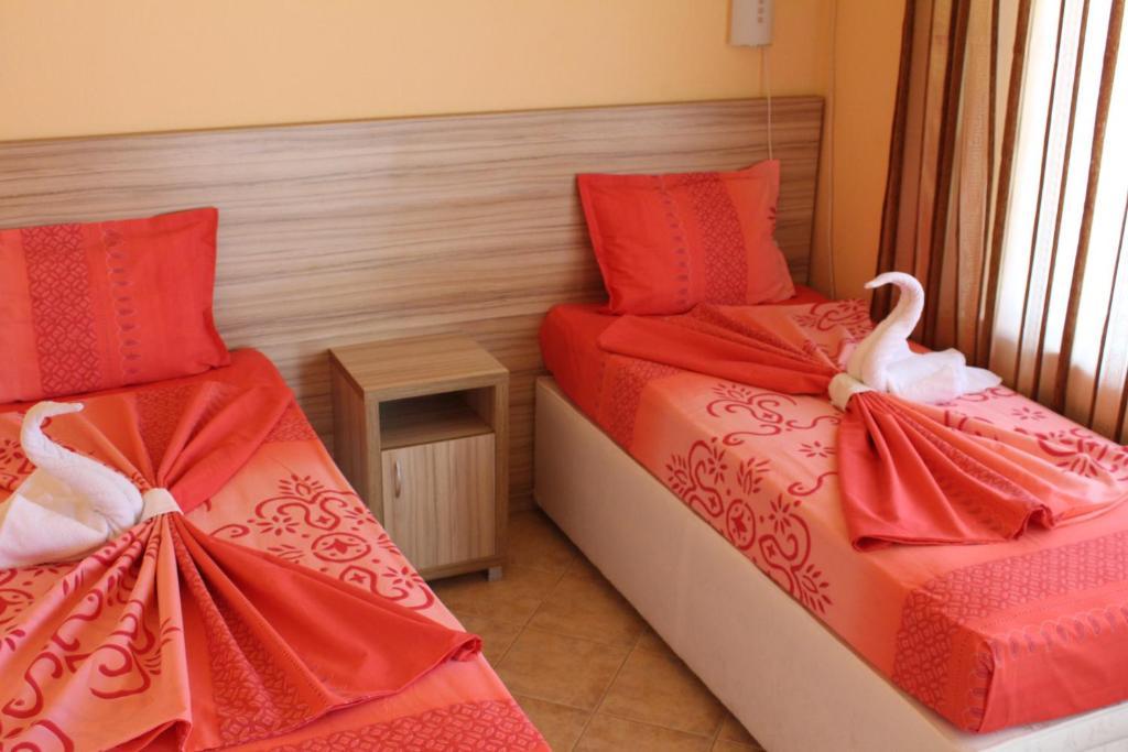 Viva Beach Hotel Pomorie Eksteriør billede